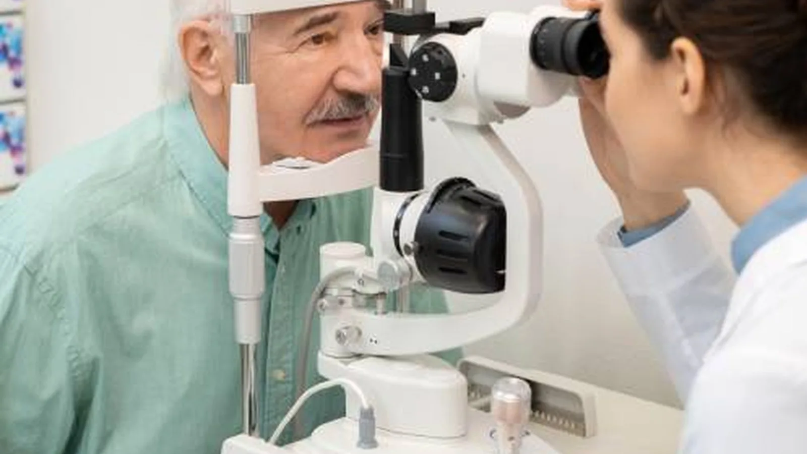 ¿Qué especialista trata las infecciones oculares?